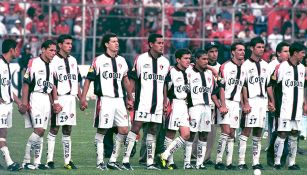 Jugadores del Atlas en la Final vs Toluca en 1999