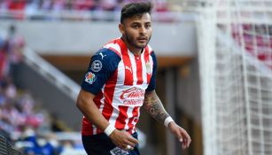 Chivas: Alexis Vega rescató el empate ante Querétaro