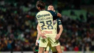 Lainez y Fidalgo celebrando un gol ante Santos 