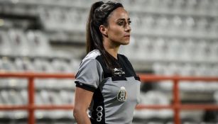 Valeria Andrade; árbitra asistente en partido de Liga MX Femenil