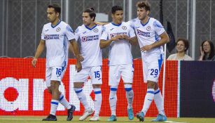 Jugadores de Cruz Azul festejando gol de Uriel Antuna ante Montréal FC