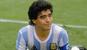 Diego Armando Maradona en un partido de Argentina