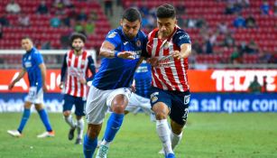 Cruz Azul jugando partido de Liga MX ante Chivas en el Apertura 2021
