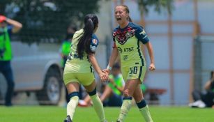 Jugadoras de América Femenil Sub 17 festejando un gol