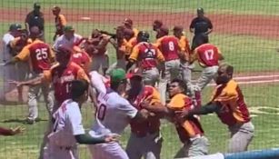 Se armó la pelea entre Venezuela y México en beisbol