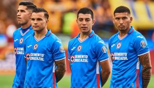 Cruz Azul estrenó uniforme con el parche de sus nueve títulos