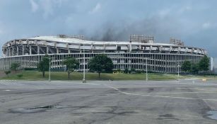 RFK Stadium durante los incendios