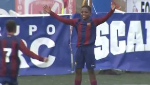 Joya infantil del Barcelona festeja su gol como Jude Bellingham 