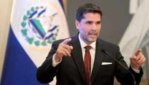 Eduardo Verástegui aplaude irrupción de la policía ecuatoriana en la Embajada de México