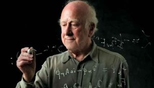 Murió Peter Higgs, Premio Nobel de Física por descubrir la 'partícula de Dios'