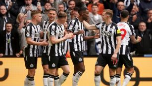 Newcastle golea a Tottenham y se aferra a puestos europeos