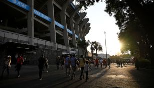¡Violencia en el Estadio Azteca! Aficionado es brutalmente golpeado tras el América vs Toluca