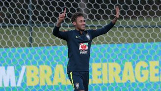 Neymar en el entrenamiento de Brasil 