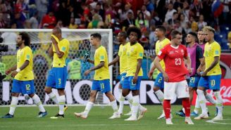 Jugadores de Brasil tras el duelo contra Suiza