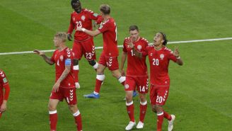 Dinamarca celebra anotación frente a Perú 