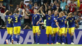 Suecia celebra luego de anotar ante Alemania