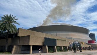Techo del Superdome se incendió