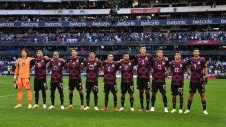 Selección Mexicana entonando el Himno Nacional