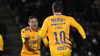 Gignac y Thauvin festejando un gol vs Juárez