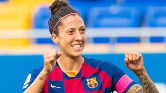 Jennifer Hermoso en festejo de gol con Barcelona
