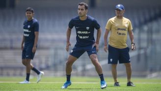 Adrián Aldrete en entrenamiento con Pumas