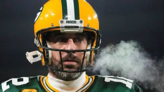 NFL: Aaron Rodgers finaliza sus cuatro días de aislamiento en la oscuridad