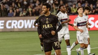 Carlos Vela festejando un gol de penal en Concacaf