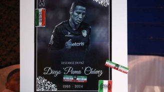 Jugadores y jugadoras de Juárez despiden a 'Puma' Chávez en su funeral