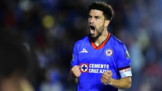 Ignacio Rivero renueva contrato con Cruz Azul hasta 2026