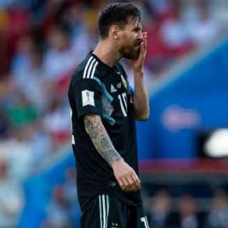 Messi se lamenta después del penalti fallado