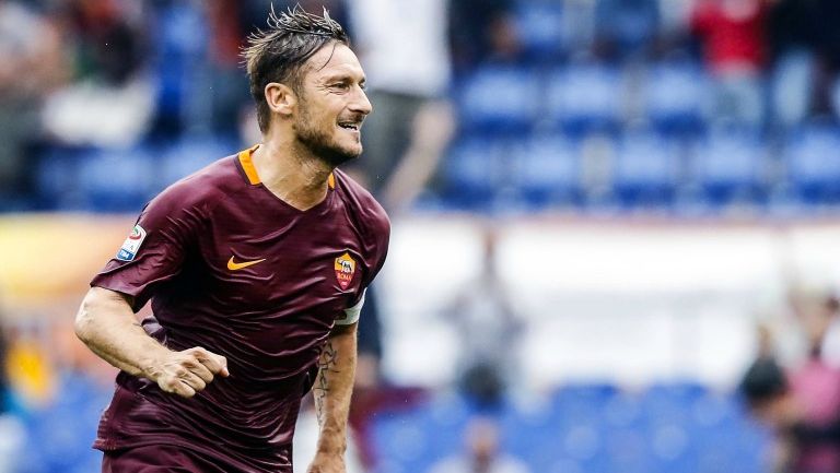 Francesco Totti en celebración de gol