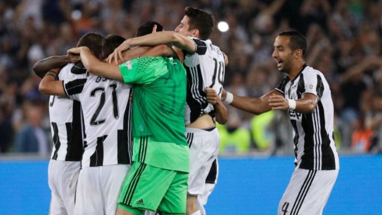 Jugadores de la Juventus celebran la consecución de la Copa de Italia