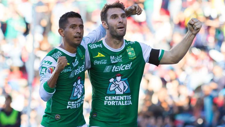 Boselli y Hernández celebran la victoria del León