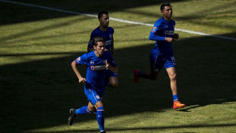 Jugadores de Cruz Azul en el juego de pretemporada contra Toluca