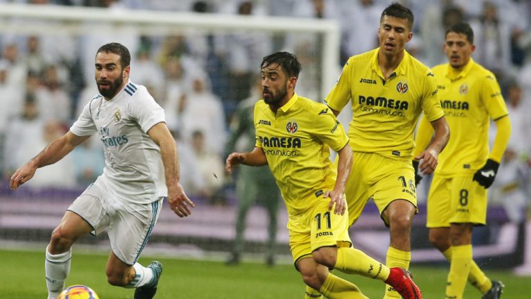 Carvajal controla el balón en el juego frente al Villarreal