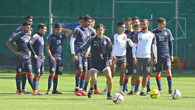 Chivas entrena bajo las indicaciones de Matías Almeyda