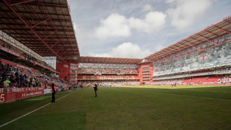 Estadio Nemesio Díez previo al encuentro contra Cruz Azul