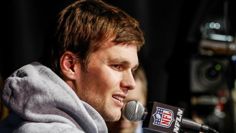 Brady en la conferencia de prensa de Pats 