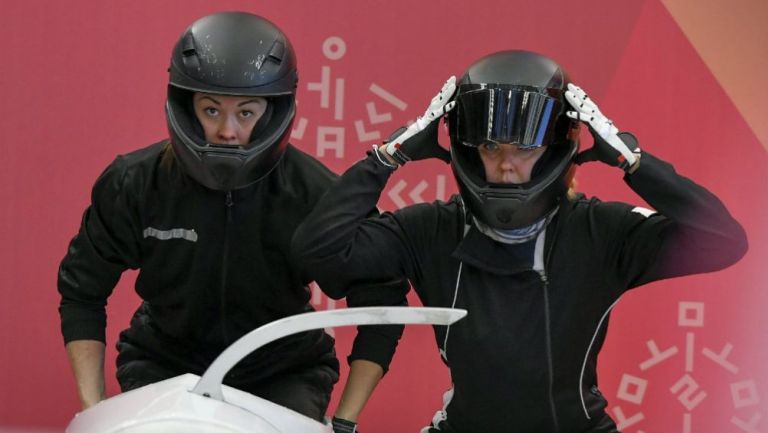 Nadezhda Sergeeva (derecha), en su participación en PyeongChang 2018