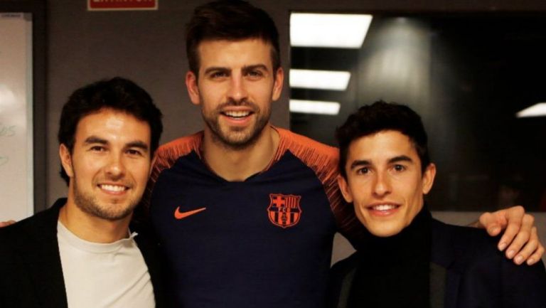 Pérez, Piqué y Márquez posan para la foto en el Camp Nou