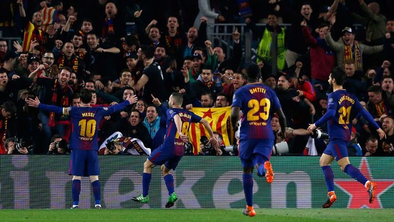 Barcelona celebra el gol de Messi contra Chelsea