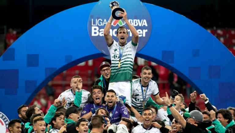 Izquierdos levanta el título del Clausura 2018