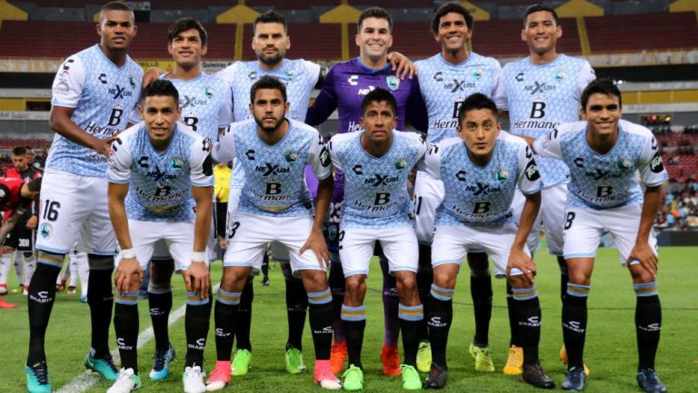 Jugadores de Tampico Madero previo al partido contra Atlas
