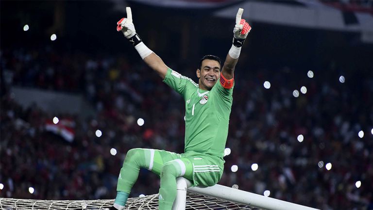 Essam El-Hadary celebra una victoria de Egipto