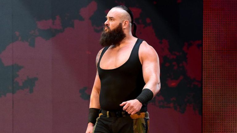 Braun Strowman antes de una lucha en RAW