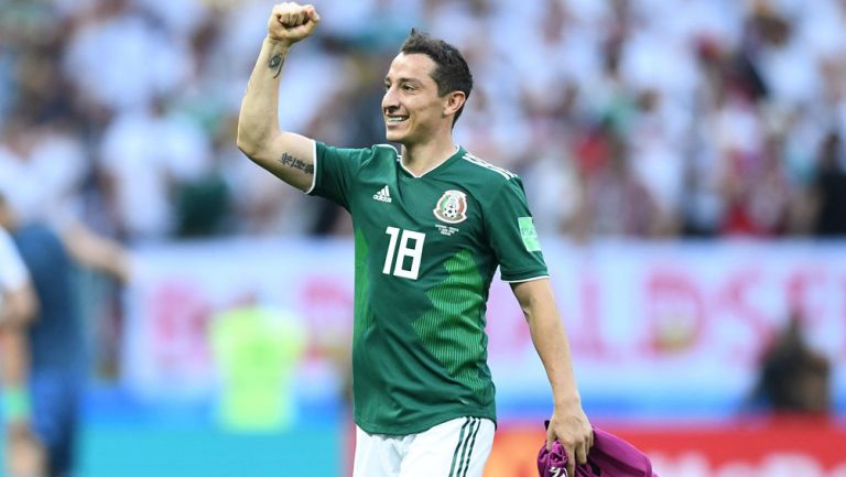 Guardado celebra el triunfo de México frente a Alemania