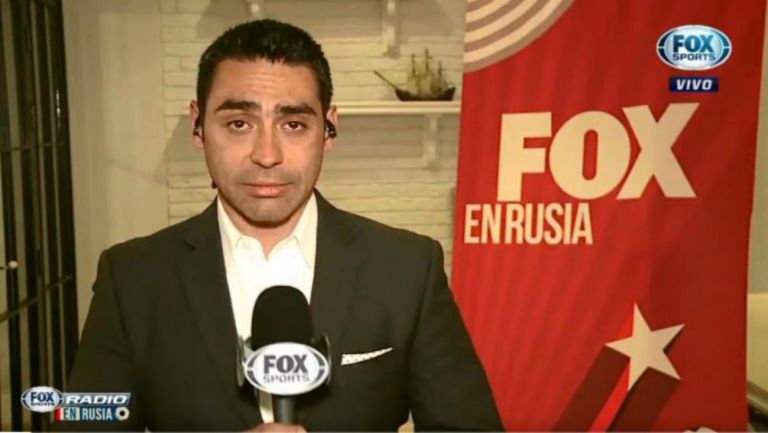 Rubén Rodríguez haciendo enlace desde Rusia para Fox Sports Radio