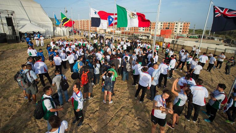 Izamiento de banderas en Barranquilla 2018