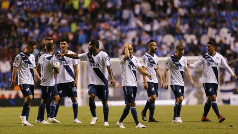 Jugadores de Pueblas, tras el juego contra Toluca