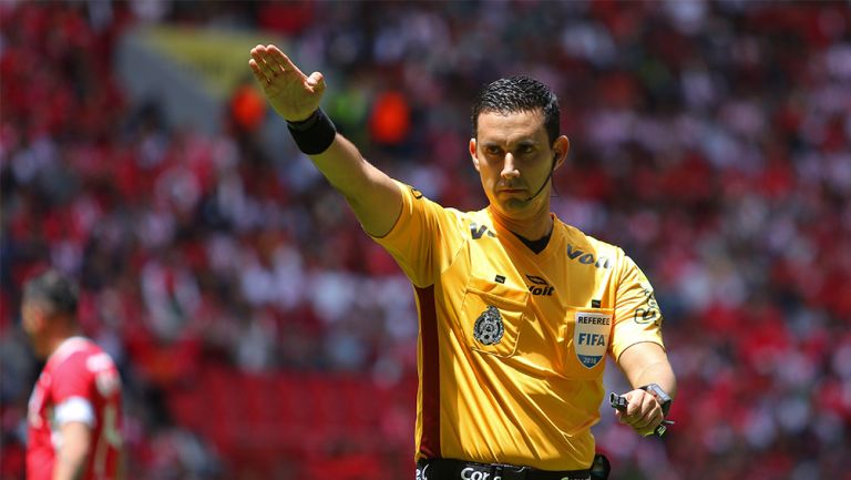 César Arturo Ramos, en un duelo de Liga MX
